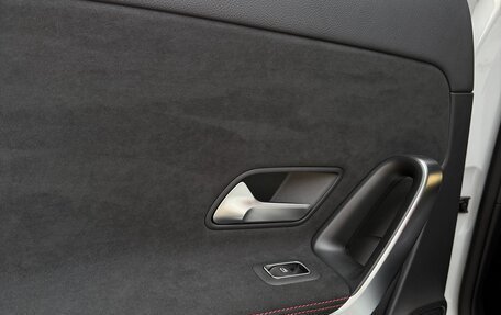 Mercedes-Benz A-Класс AMG, 2021 год, 4 300 000 рублей, 17 фотография