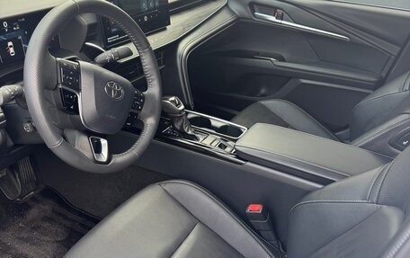 Toyota Camry, 2024 год, 6 500 000 рублей, 7 фотография