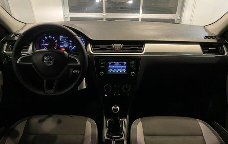 Skoda Rapid I, 2017 год, 870 000 рублей, 9 фотография