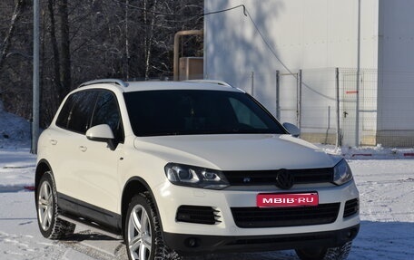 Volkswagen Touareg III, 2011 год, 2 400 000 рублей, 1 фотография