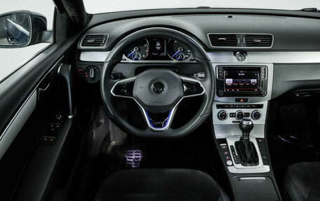 Volkswagen Passat B7, 2014 год, 1 249 000 рублей, 11 фотография