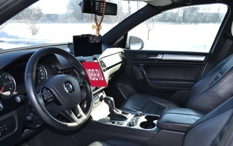 Volkswagen Touareg III, 2011 год, 2 400 000 рублей, 9 фотография