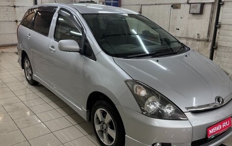 Toyota Wish II, 2003 год, 825 000 рублей, 1 фотография