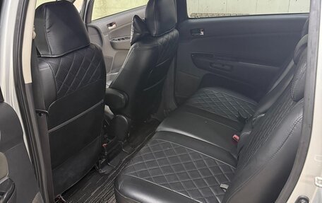 Toyota Wish II, 2003 год, 825 000 рублей, 11 фотография