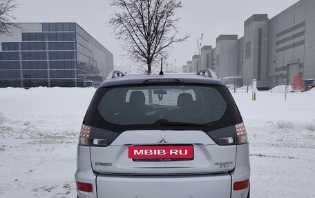 Mitsubishi Outlander III рестайлинг 3, 2010 год, 970 000 рублей, 3 фотография