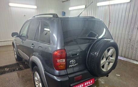 Toyota RAV4, 2005 год, 670 000 рублей, 3 фотография