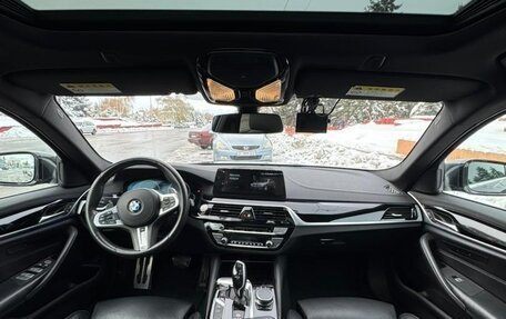 BMW 5 серия, 2019 год, 2 500 000 рублей, 9 фотография