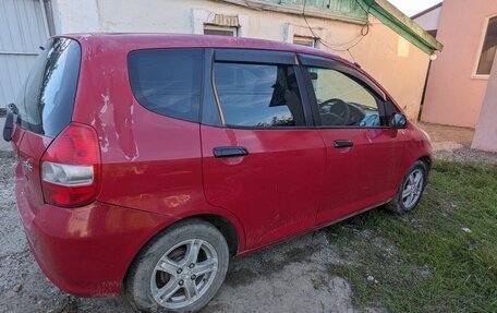 Honda Fit III, 2001 год, 350 000 рублей, 5 фотография