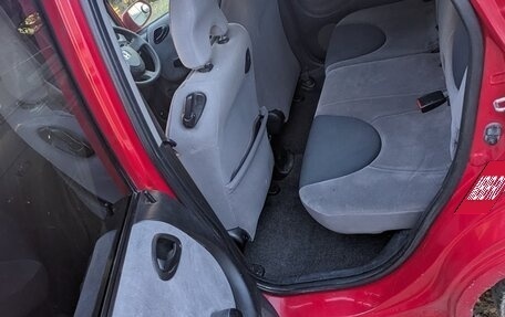 Honda Fit III, 2001 год, 350 000 рублей, 8 фотография