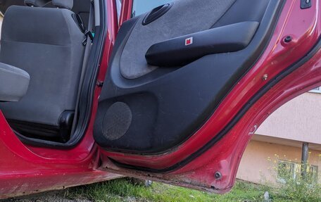 Honda Fit III, 2001 год, 350 000 рублей, 21 фотография