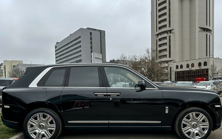 Rolls-Royce Cullinan, 2019 год, 33 500 000 рублей, 4 фотография
