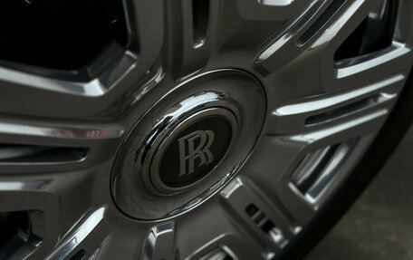 Rolls-Royce Cullinan, 2019 год, 33 500 000 рублей, 38 фотография