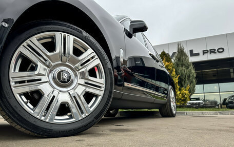 Rolls-Royce Cullinan, 2019 год, 33 500 000 рублей, 37 фотография