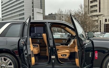 Rolls-Royce Cullinan, 2019 год, 33 500 000 рублей, 34 фотография