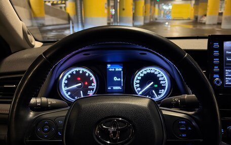 Toyota Camry, 2021 год, 3 690 000 рублей, 12 фотография