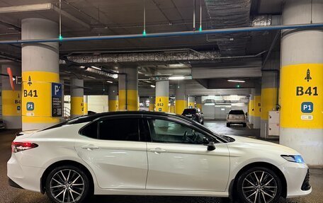 Toyota Camry, 2021 год, 3 690 000 рублей, 6 фотография