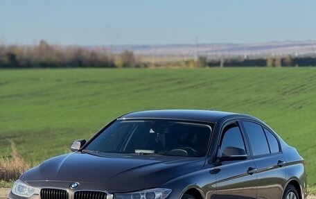 BMW 3 серия, 2015 год, 1 750 000 рублей, 3 фотография