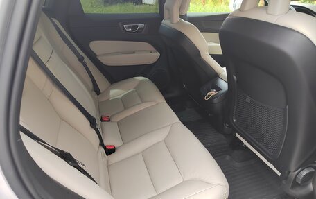 Volvo XC60 II, 2018 год, 3 400 000 рублей, 9 фотография