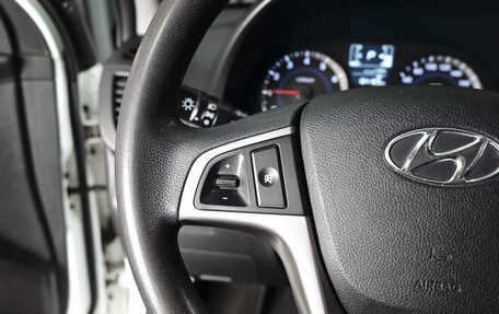 Hyundai Solaris II рестайлинг, 2015 год, 964 000 рублей, 15 фотография