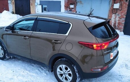 KIA Sportage IV рестайлинг, 2016 год, 1 380 000 рублей, 2 фотография