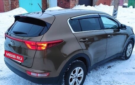 KIA Sportage IV рестайлинг, 2016 год, 1 380 000 рублей, 3 фотография