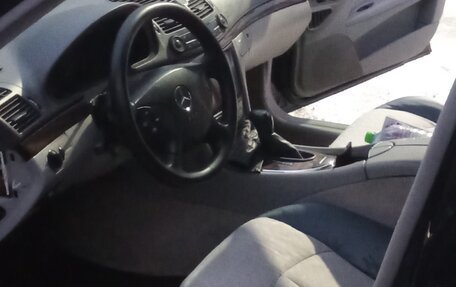 Mercedes-Benz E-Класс, 2004 год, 635 000 рублей, 7 фотография