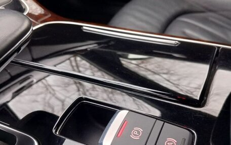 Audi A8, 2013 год, 1 790 000 рублей, 21 фотография