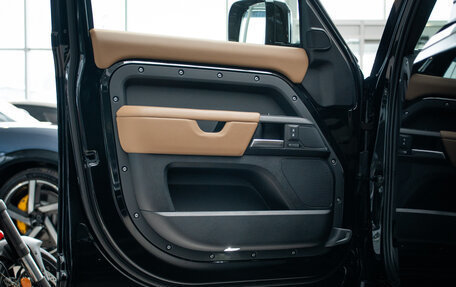 Land Rover Defender II, 2025 год, 21 500 000 рублей, 14 фотография