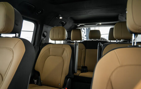 Land Rover Defender II, 2025 год, 21 500 000 рублей, 22 фотография