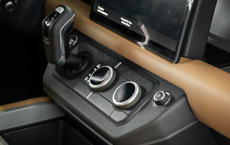 Land Rover Defender II, 2025 год, 21 500 000 рублей, 26 фотография