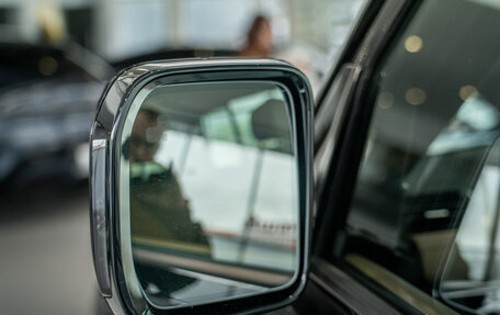 Land Rover Defender II, 2025 год, 21 500 000 рублей, 36 фотография