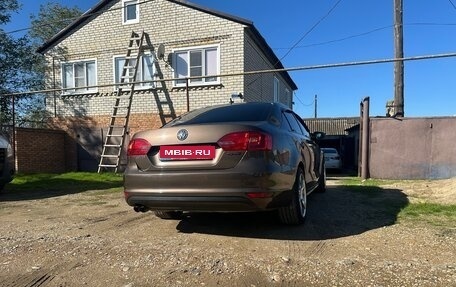 Volkswagen Jetta VI, 2011 год, 899 000 рублей, 5 фотография