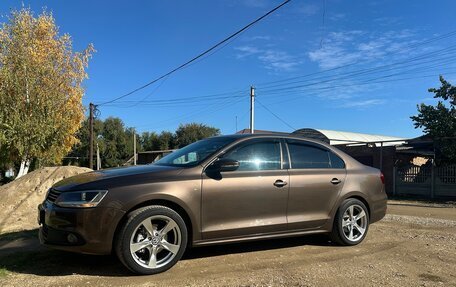 Volkswagen Jetta VI, 2011 год, 899 000 рублей, 7 фотография