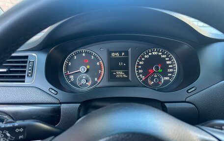 Volkswagen Jetta VI, 2011 год, 899 000 рублей, 13 фотография