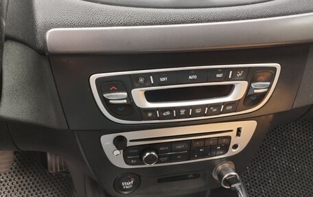 Renault Fluence I, 2013 год, 730 000 рублей, 6 фотография