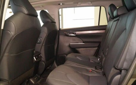 Toyota Highlander, 2025 год, 7 200 000 рублей, 16 фотография