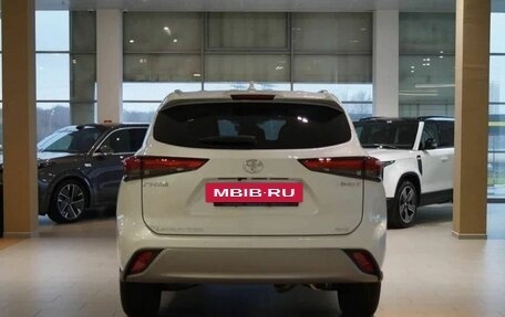 Toyota Highlander, 2025 год, 7 200 000 рублей, 5 фотография