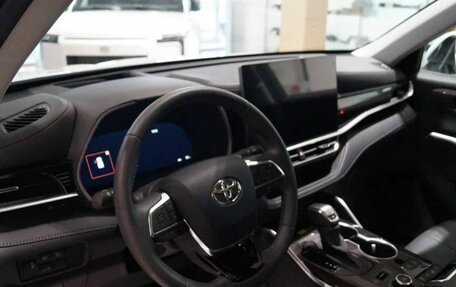 Toyota Highlander, 2025 год, 7 200 000 рублей, 9 фотография