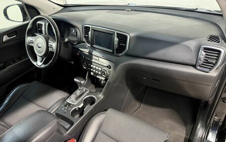 KIA Sportage IV рестайлинг, 2017 год, 2 099 800 рублей, 3 фотография