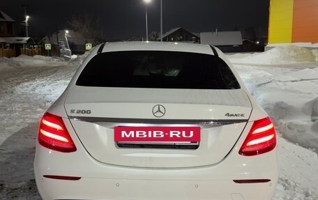 Mercedes-Benz E-Класс, 2016 год, 2 450 000 рублей, 3 фотография