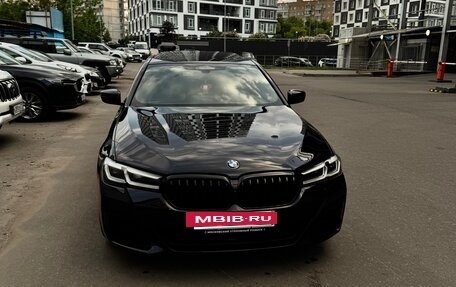 BMW 5 серия, 2021 год, 5 950 000 рублей, 2 фотография