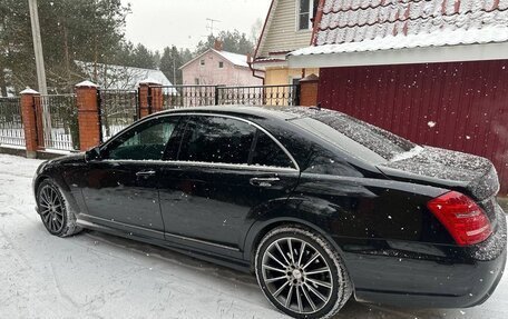 Mercedes-Benz S-Класс, 2012 год, 1 750 000 рублей, 1 фотография