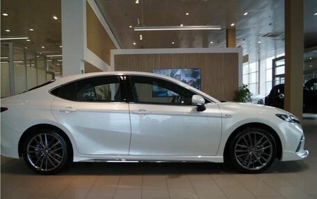 Toyota Camry, 2025 год, 5 500 000 рублей, 3 фотография