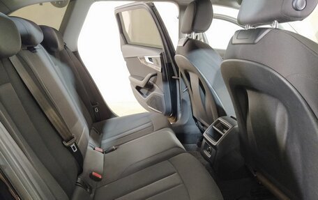 Audi A4, 2018 год, 2 099 000 рублей, 19 фотография