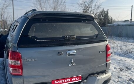 Mitsubishi L200 IV рестайлинг, 2017 год, 2 650 000 рублей, 11 фотография