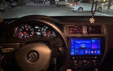 Volkswagen Jetta VI, 2016 год, 1 400 000 рублей, 6 фотография