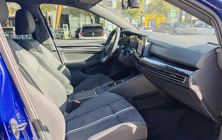 Volkswagen Golf VIII, 2023 год, 1 972 099 рублей, 15 фотография