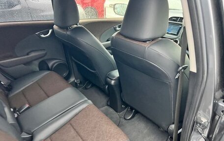 Honda Fit Shuttle I рестайлинг, 2013 год, 899 781 рублей, 33 фотография