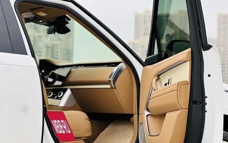 Land Rover Range Rover IV рестайлинг, 2024 год, 20 888 124 рублей, 9 фотография