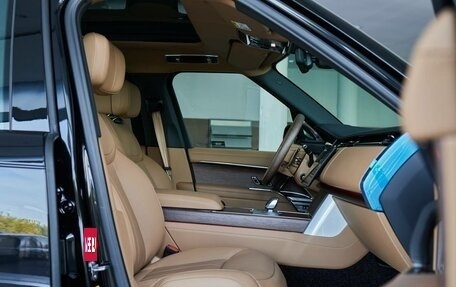 Land Rover Range Rover IV рестайлинг, 2025 год, 23 000 000 рублей, 7 фотография